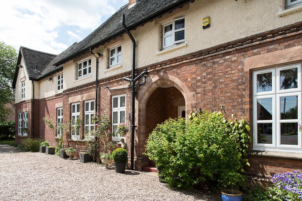 Heywood Hall Denstone Bagian luar foto
