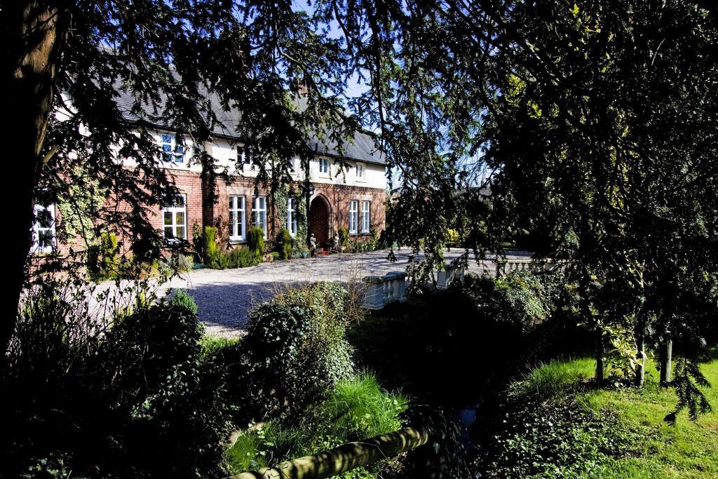 Heywood Hall Denstone Bagian luar foto