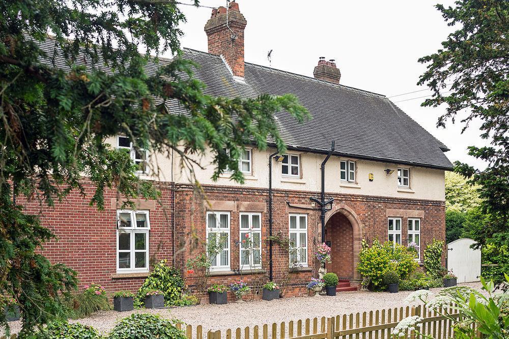 Heywood Hall Denstone Bagian luar foto