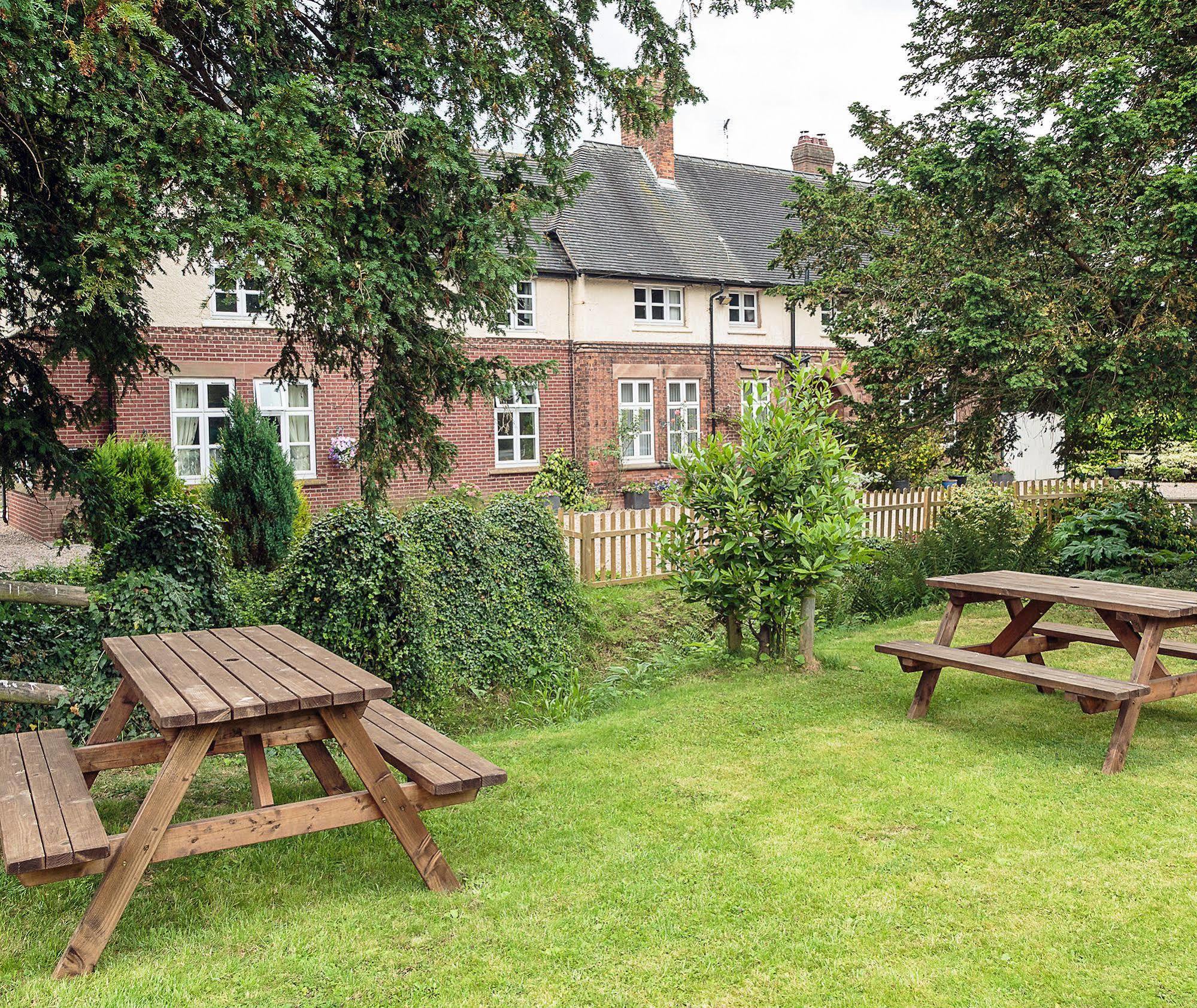 Heywood Hall Denstone Bagian luar foto